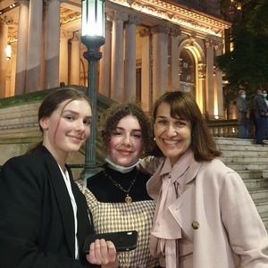 Meet your Posher, Helen